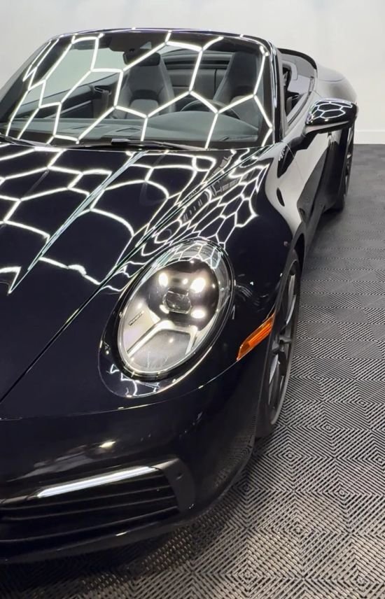 Cabriolet in Miami, FL, United States 3 - 17699275