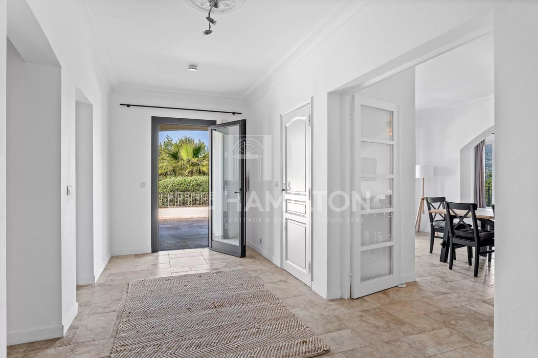 Villa in Grasse, Provence-Alpes-Côte d'Azur, France 3 - 17068621