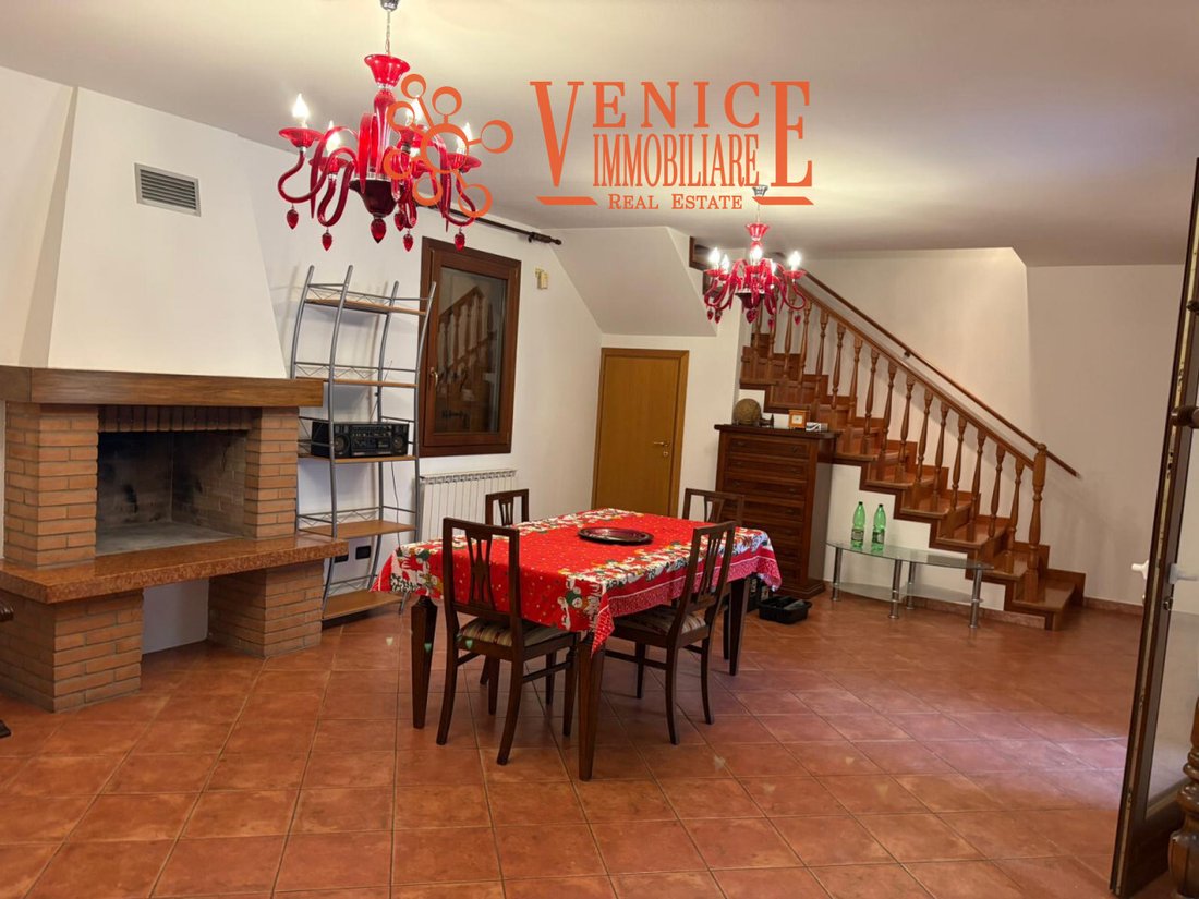 House in Chirignago-Gazzera, Venice, Veneto 1 - 17698962