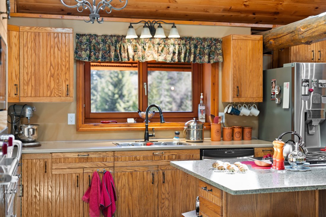 House in Sooke, British Columbia, Canada 5 - 17695359