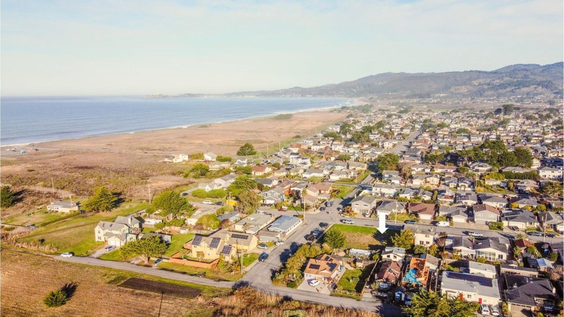 Residential Half Moon Bay In Baywood Los Osos California United 1100xxs 