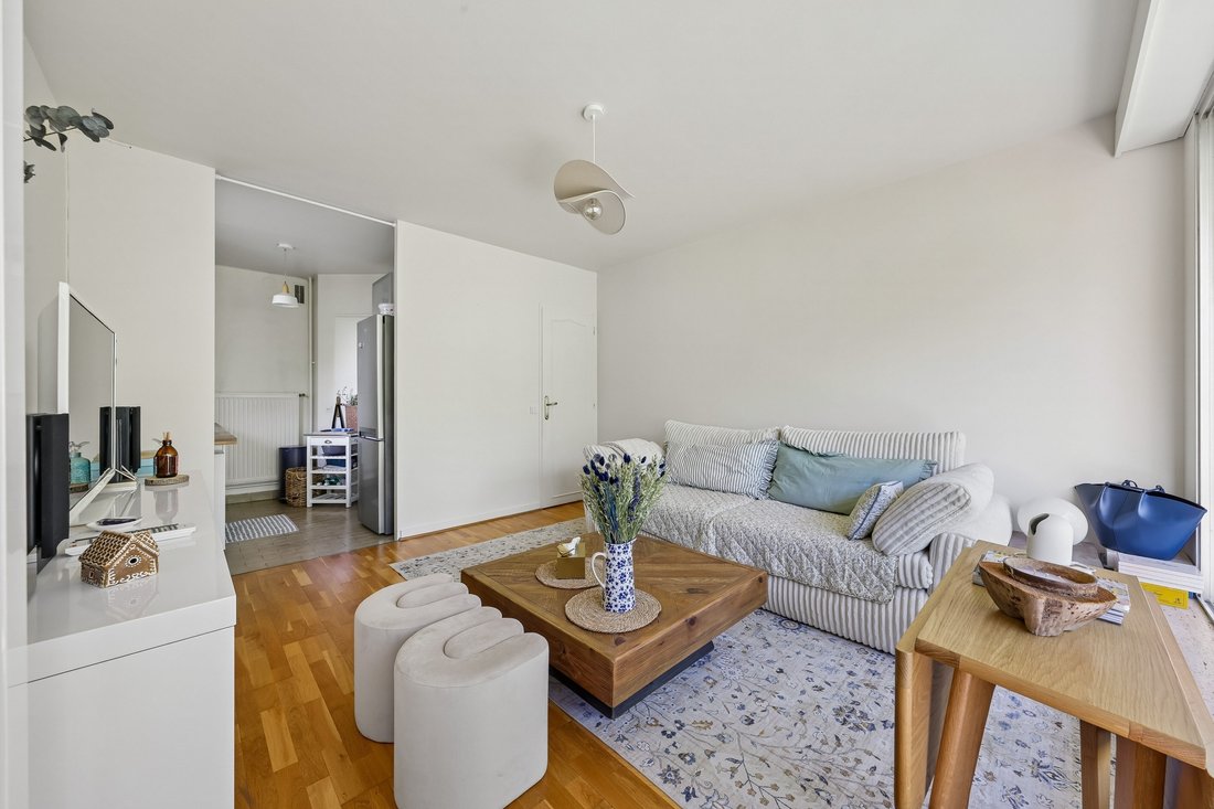 Apartment in La Plaine des Sablons, Neuilly-sur-Seine, France 3 - 17700132