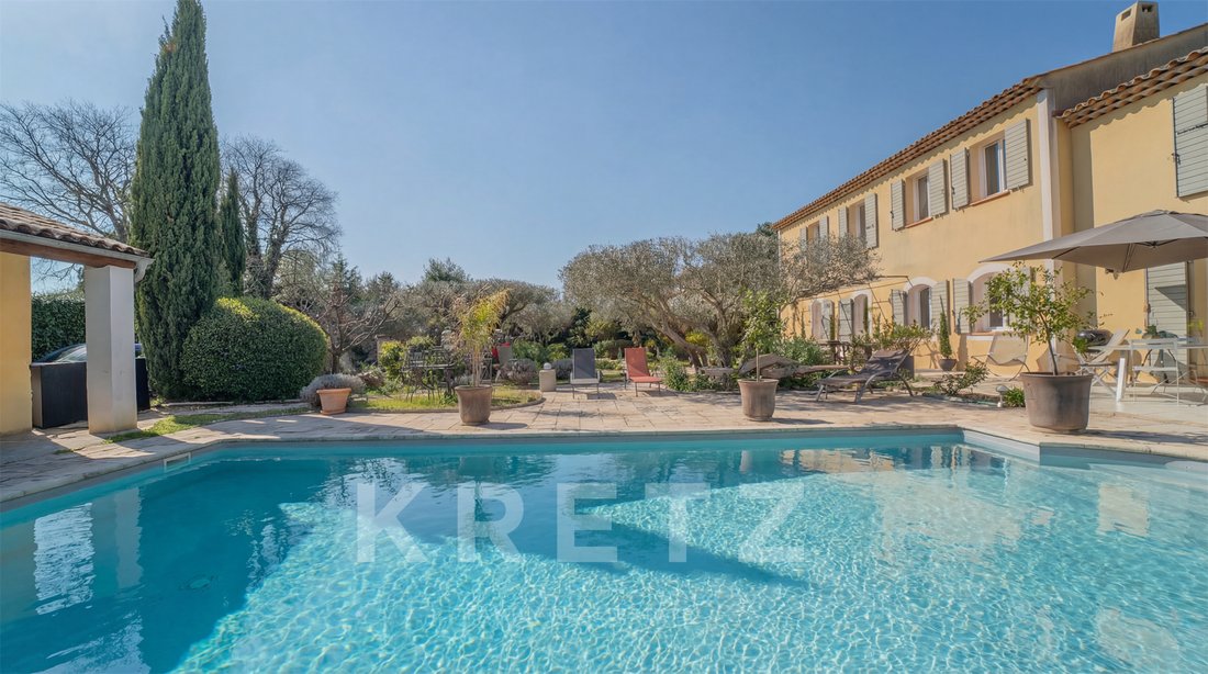 House in Saint-Rémy-de-Provence, Provence-Alpes-Côte d'Azur, France 2 - 17698605