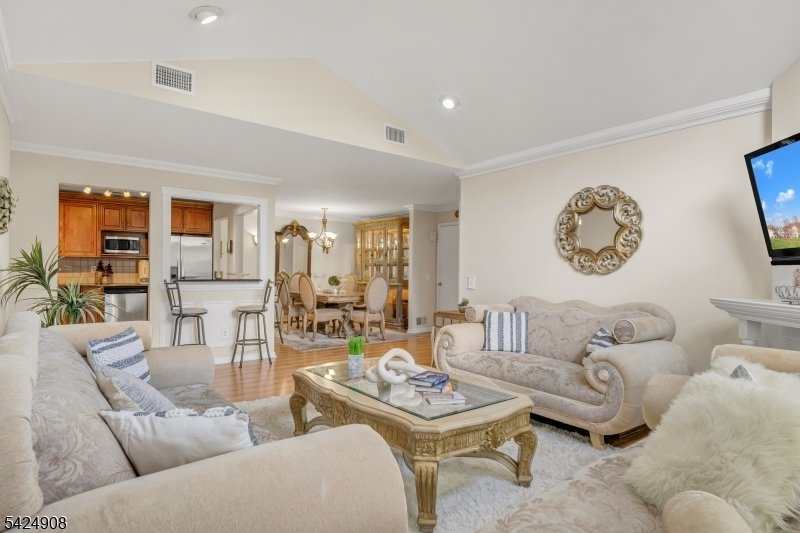 Condo in Montville, New Jersey, United States 5 - 17694821