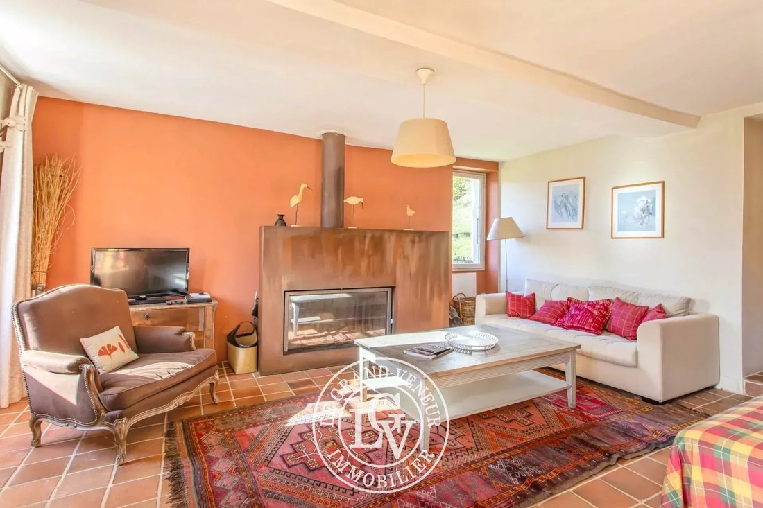 House in Moret-Loing-et-Orvanne, Ile-de-France, France 5 - 16538882