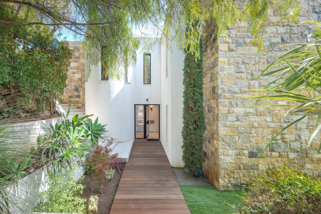 Villa in Collines, Le Cannet, France 3 - 17694902