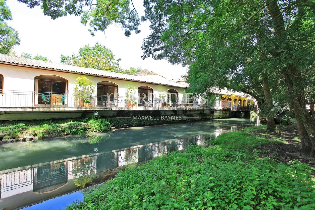 Estate in Pons, Nouvelle-Aquitaine, France 3 - 17694932