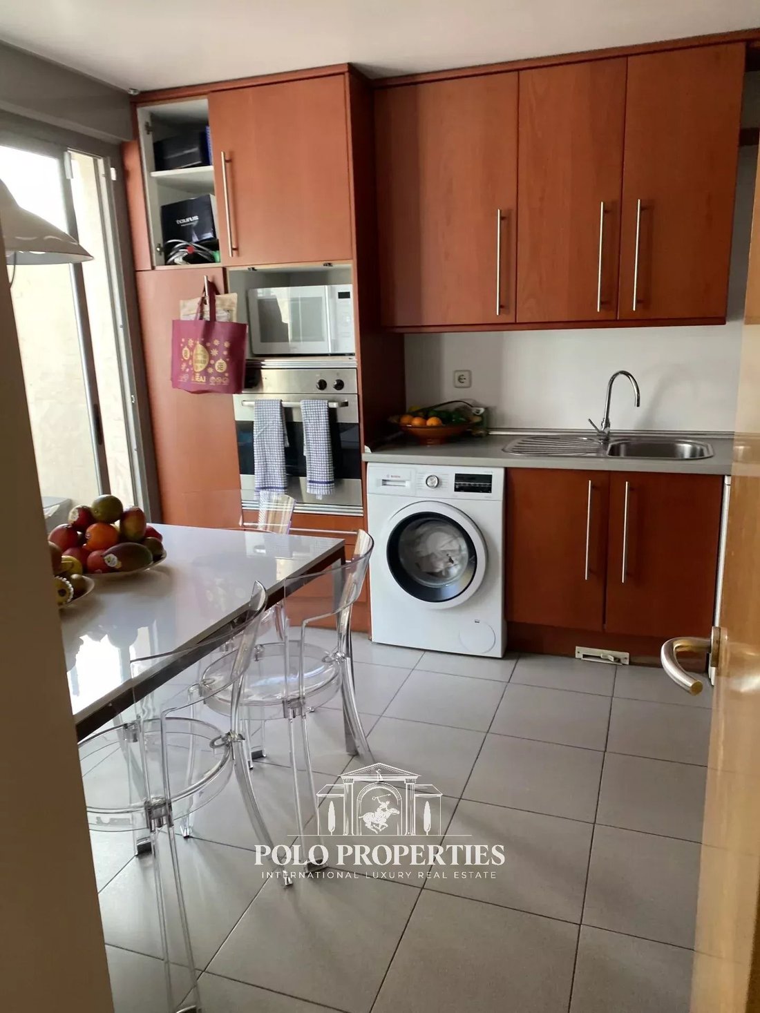 Townhouse in Ciudad Lineal, Madrid, Spain 2 - 16929345