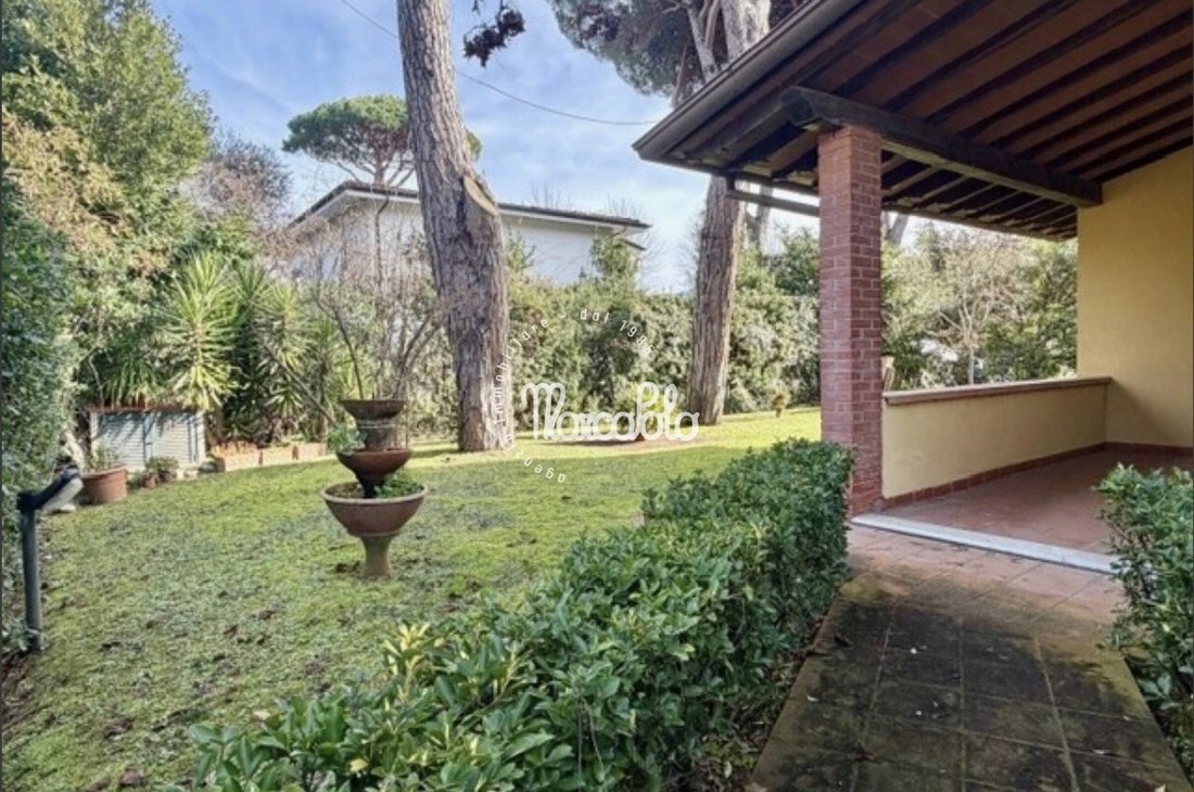 Villa in Center, Forte dei Marmi, Tuscany 2 - 17700609