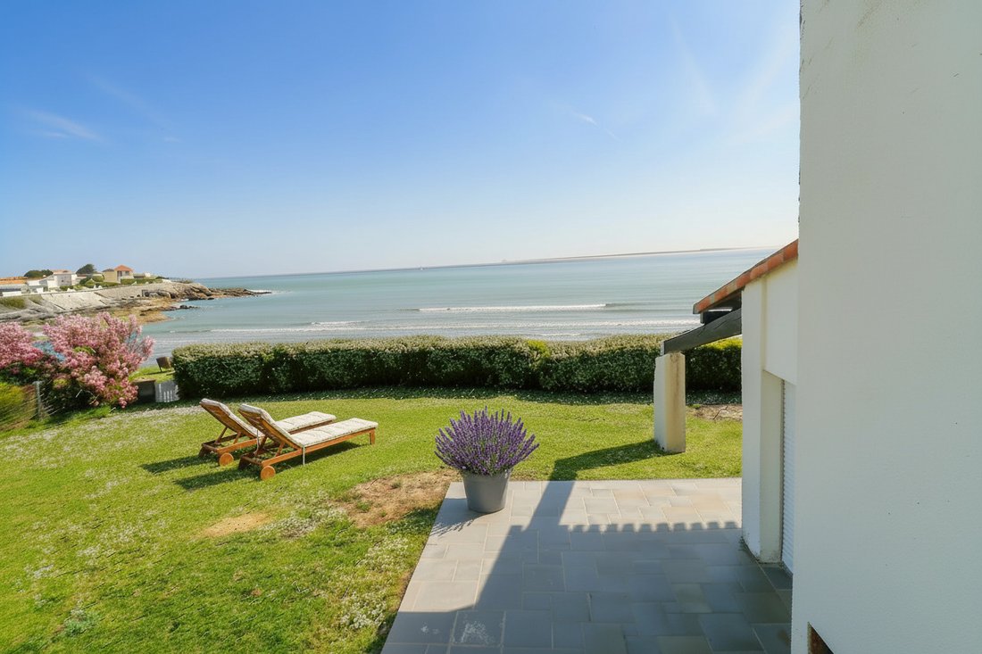 Villa in Vaux-sur-Mer, Nouvelle-Aquitaine, France 5 - 16126253