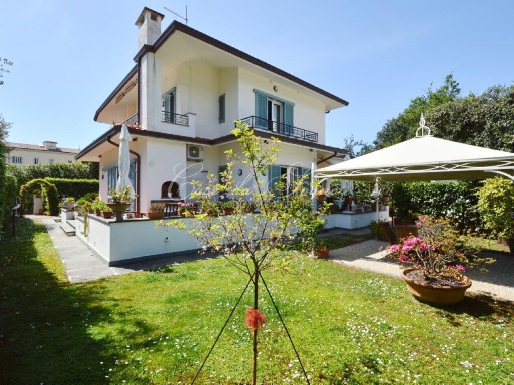 Villa in Center, Forte dei Marmi, Tuscany 2 - 17611996