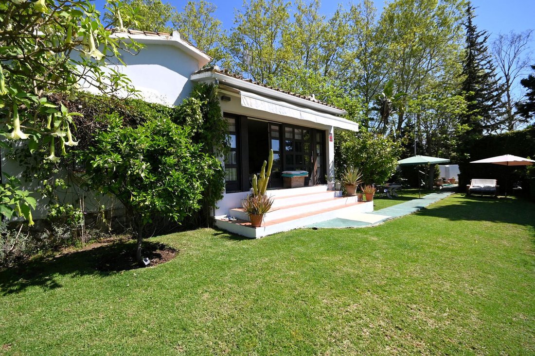 Villa in Guadalmina Alta, San Pedro de Alcantara, Spain 2 - 14968845