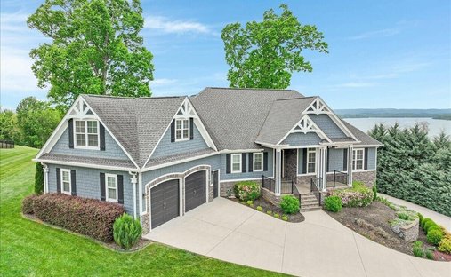 House in Harrison, Tennessee, United States 1