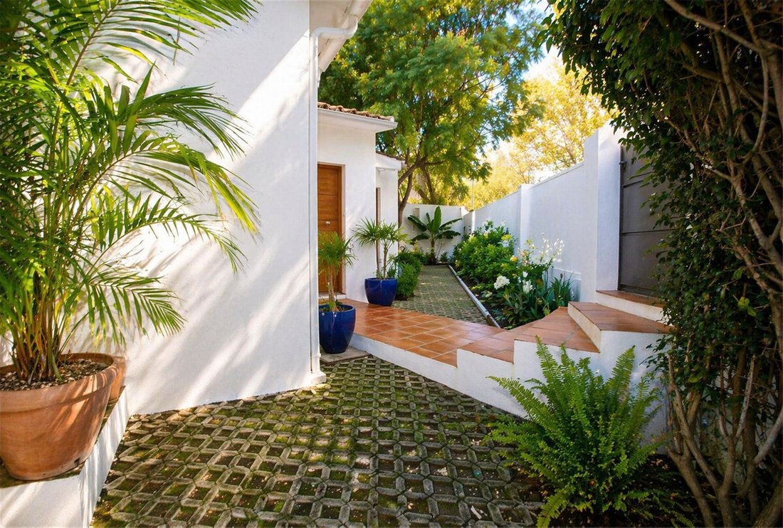 Villa in Guadalmina Alta, San Pedro de Alcantara, Spain 5 - 14968845