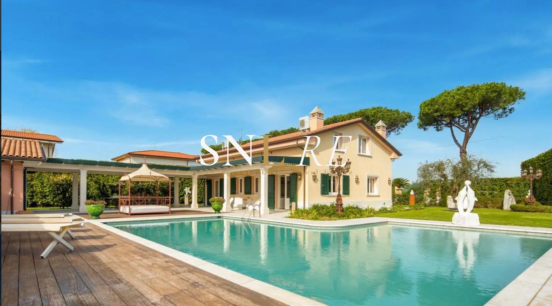Villa in Pietrasanta, Tuscany, Italy 2 - 17696099