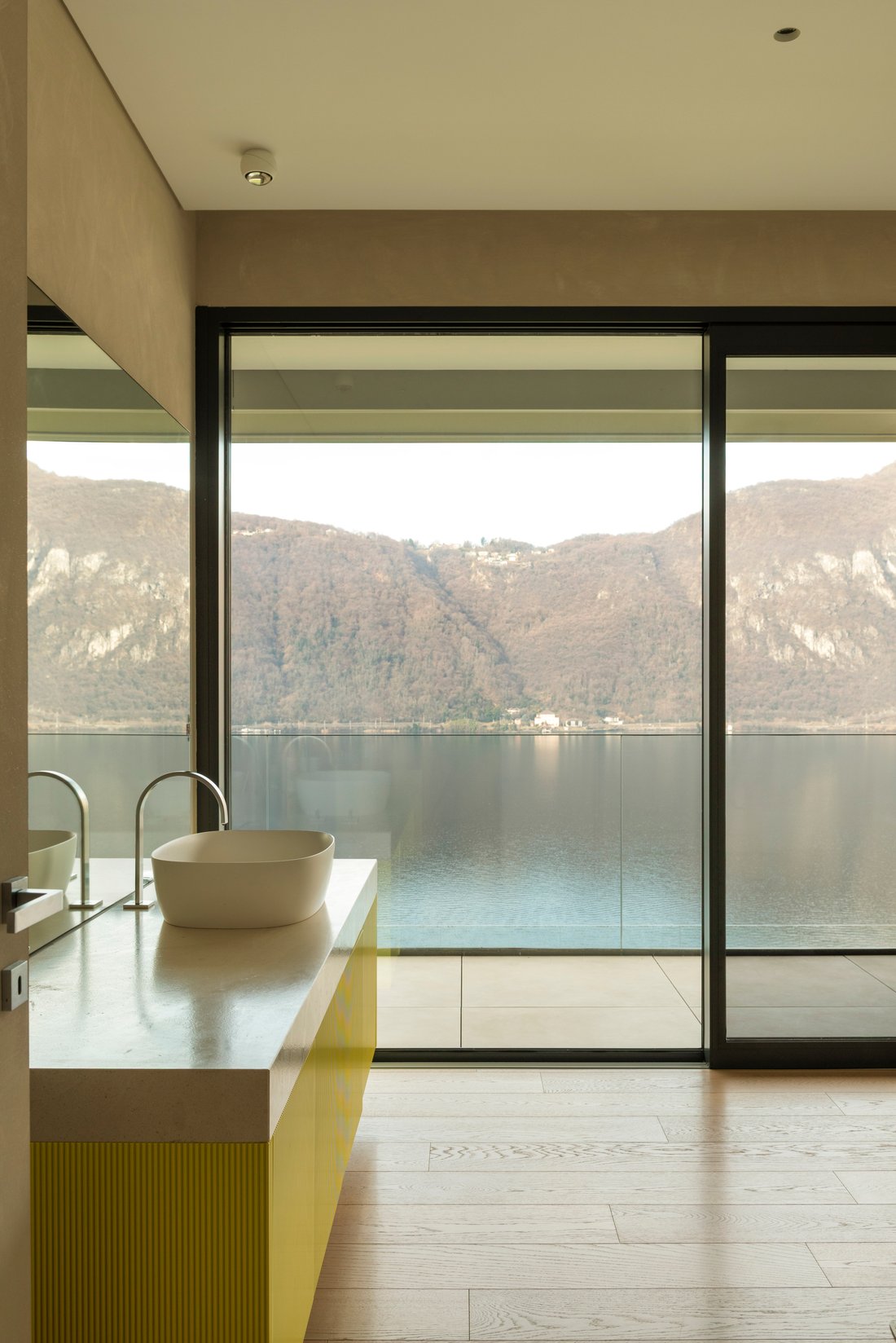 Apartment in Bissone, Ticino, Switzerland 3 - 17682631