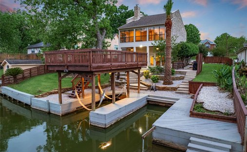 House in Montgomery, Texas, United States 1