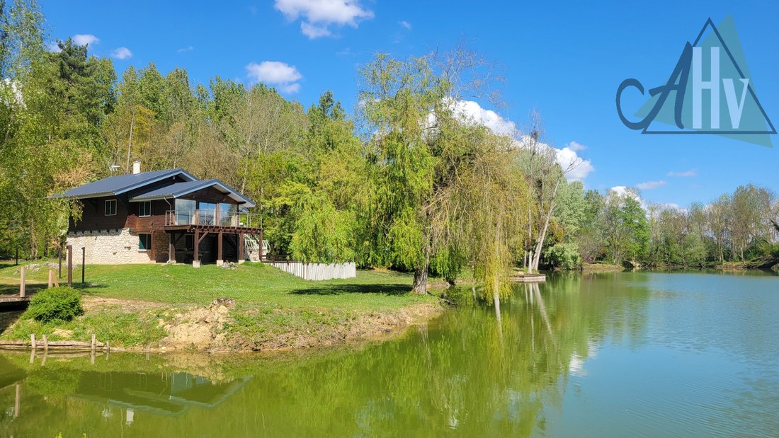 House in Mouy-sur-Seine, Ile-de-France, France 1 - 16891246