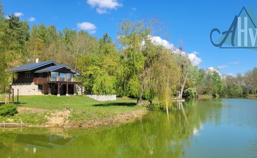 House in Mouy-sur-Seine, Ile-de-France, France 1