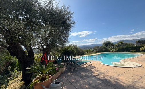 Villa in Val de Cagne-Colline Route de Vence, Cagnes-sur-Mer, France 1