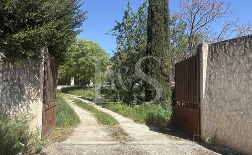 Terrain à Cabrières-d'Avignon, Provence-Alpes-Côte d'Azur, France 1