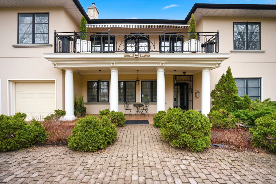 House in Toronto, Ontario, Canada 3 - 17698320