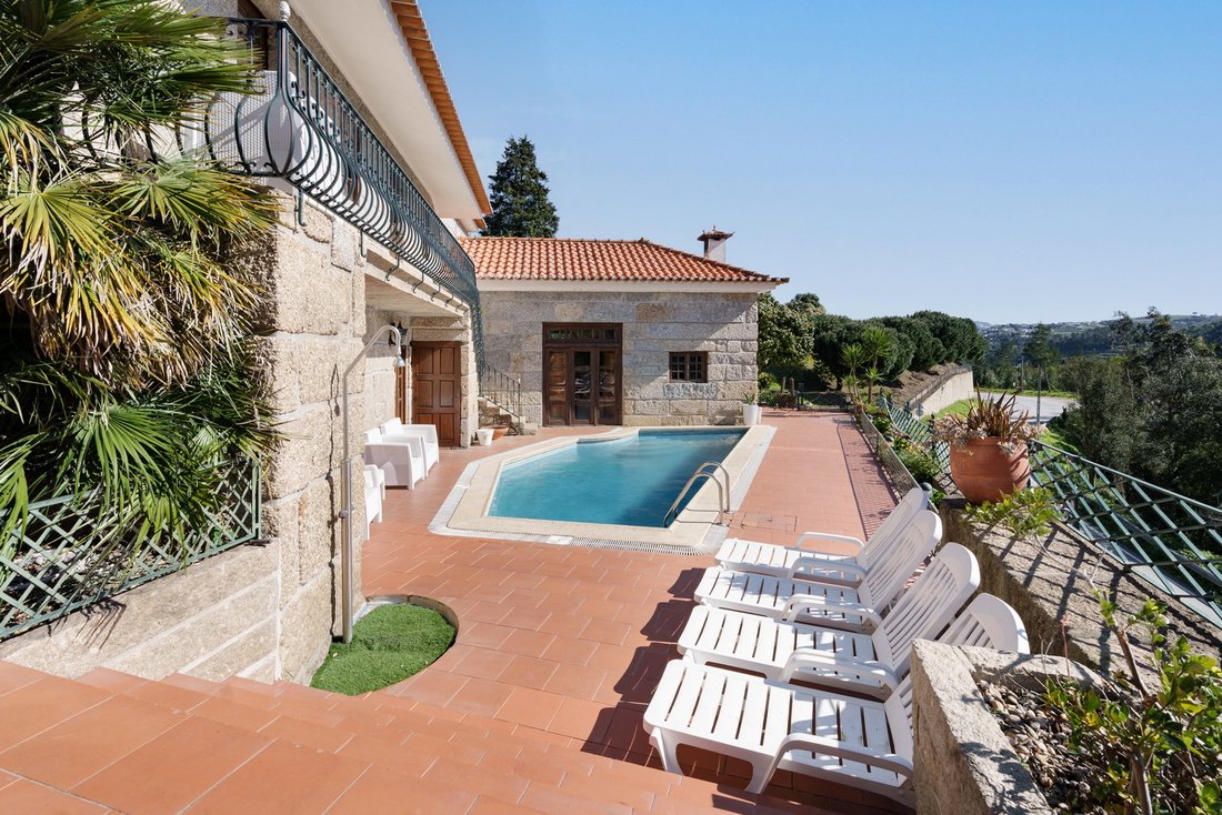 Villa in Canelas, Switzerland 4 - 17700679