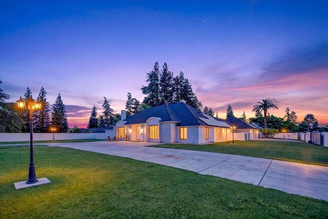 House in Fresno, California, United States 5 - 17700362