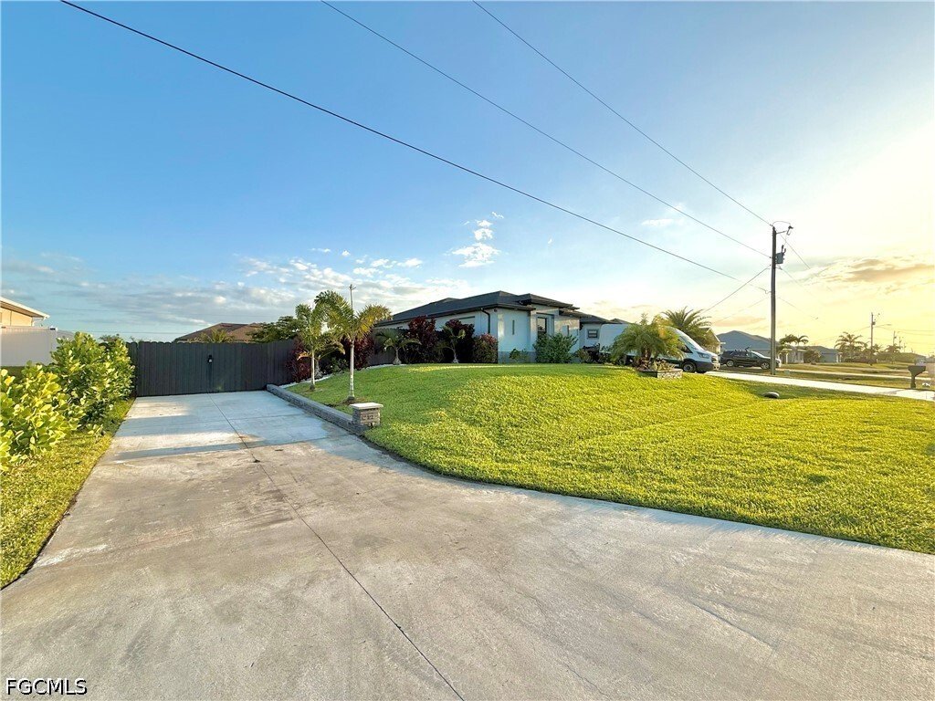 House in Cape Coral, Florida, United States 3 - 17700377