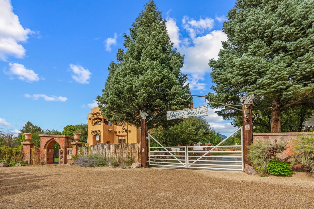 House in Taos, New Mexico, United States 2 - 17701043