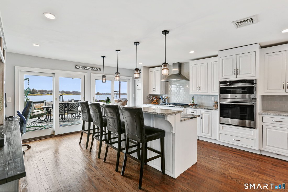 House in Stratford, Connecticut, United States 2 - 17701763