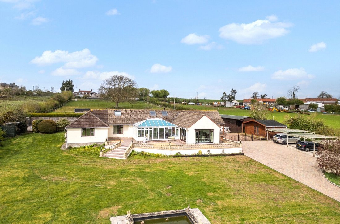 Bungalow in Pedwell, England 3 - 17701584