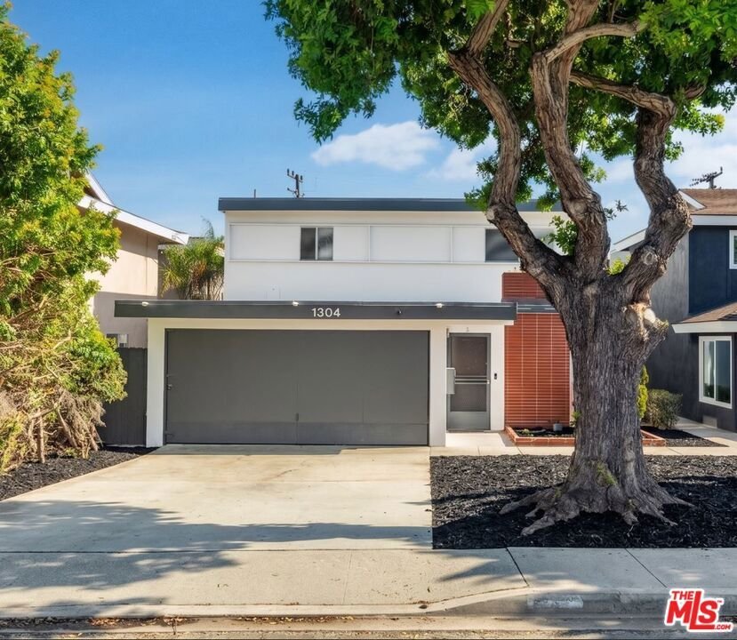 Torrance, California, United States 4 - 17700498