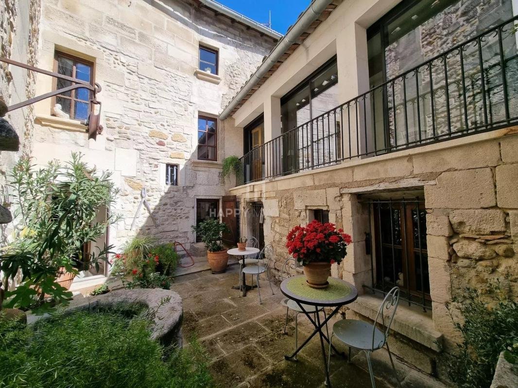 House in Eyragues, Provence-Alpes-Côte d'Azur, France 1 - 17695777