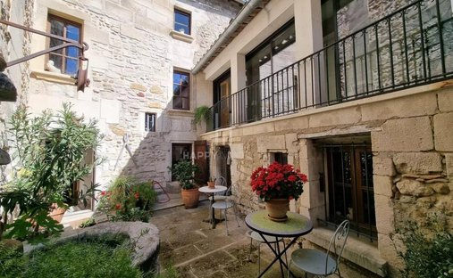Casa a Eyragues, Provenza-Alpi-Costa Azzurra, Francia 1