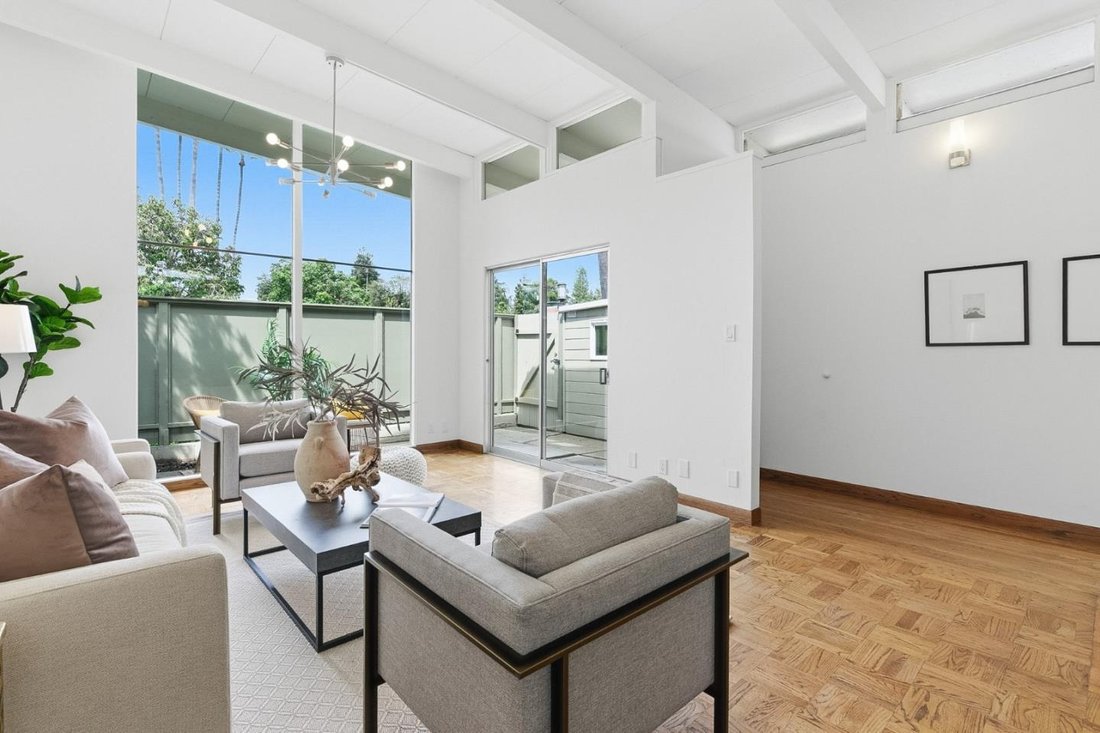 Townhouse in East Palo Alto, California, United States 3 - 17700881