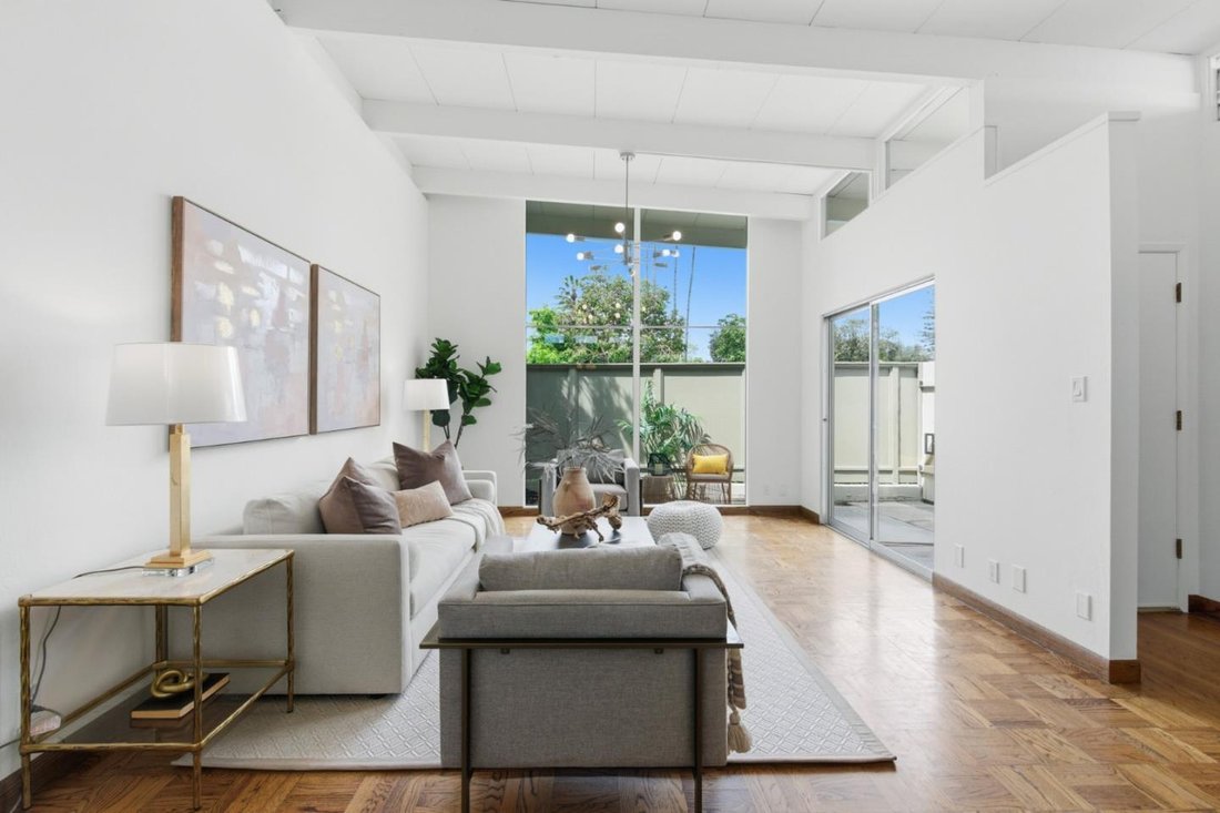 Townhouse in East Palo Alto, California, United States 1 - 17700881