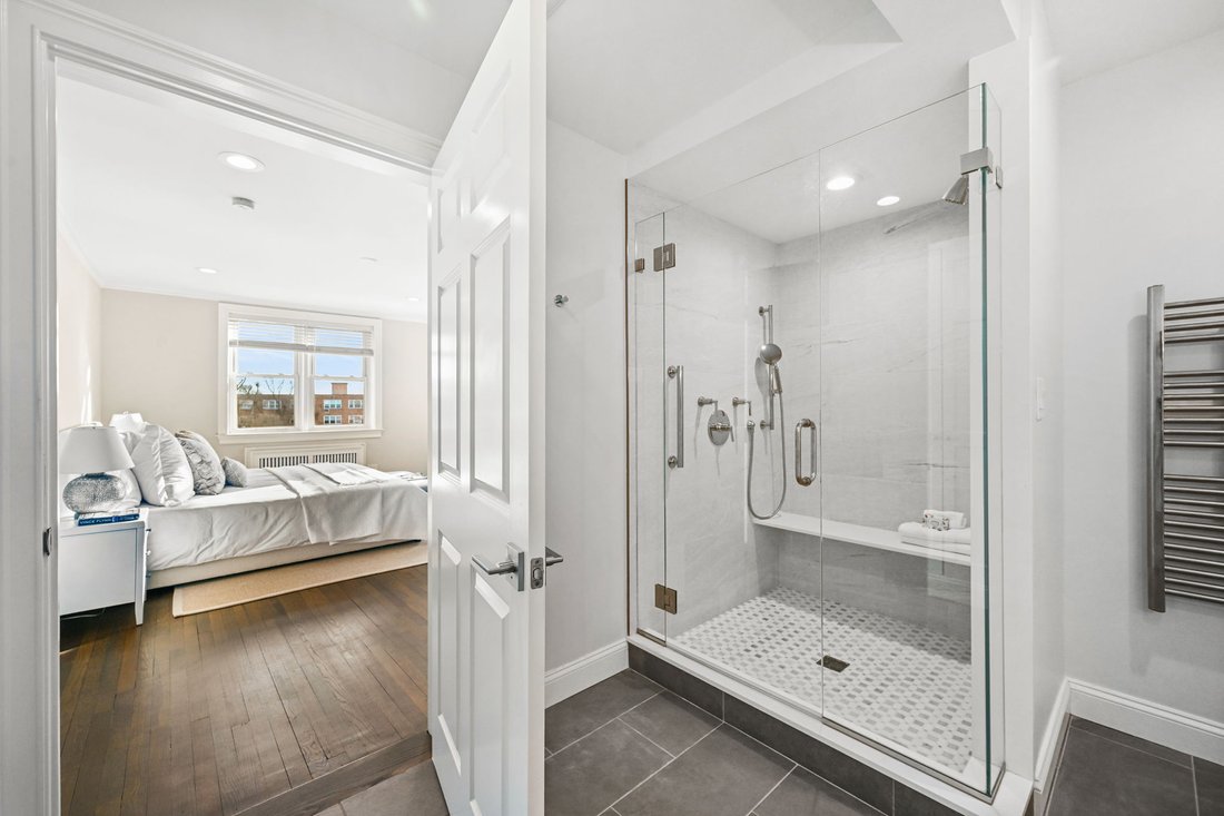Co Op in Greenwich, Connecticut, United States 4 - 17701775