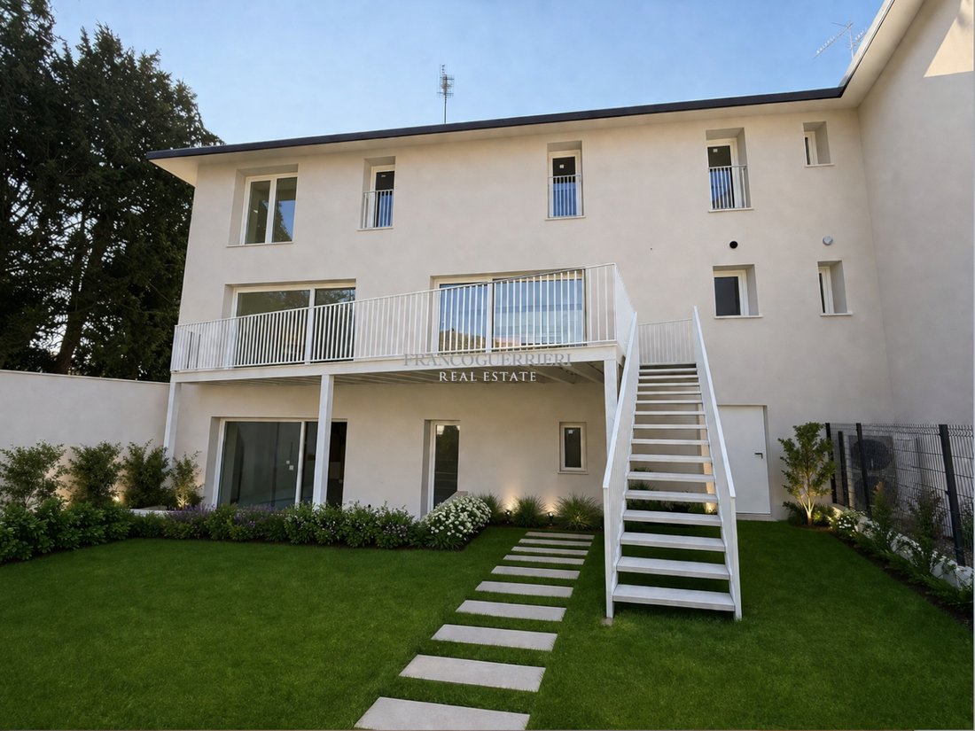 Villa in Bellusco, Lombardy, Italy 2 - 17326237