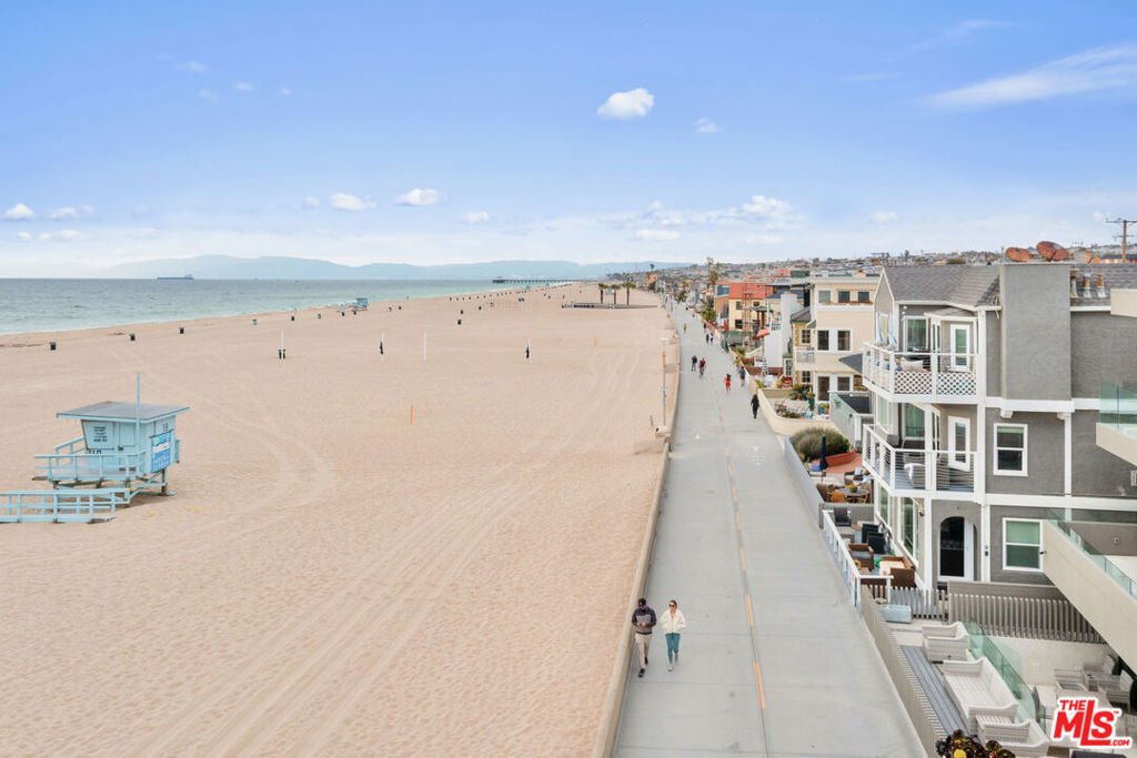Hermosa Beach, California, United States 4 - 17700484