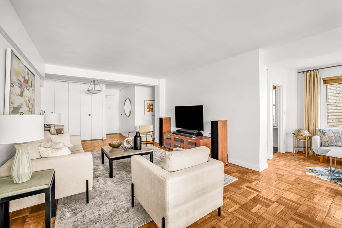 Co Op in New York, New York, United States 2 - 17700350