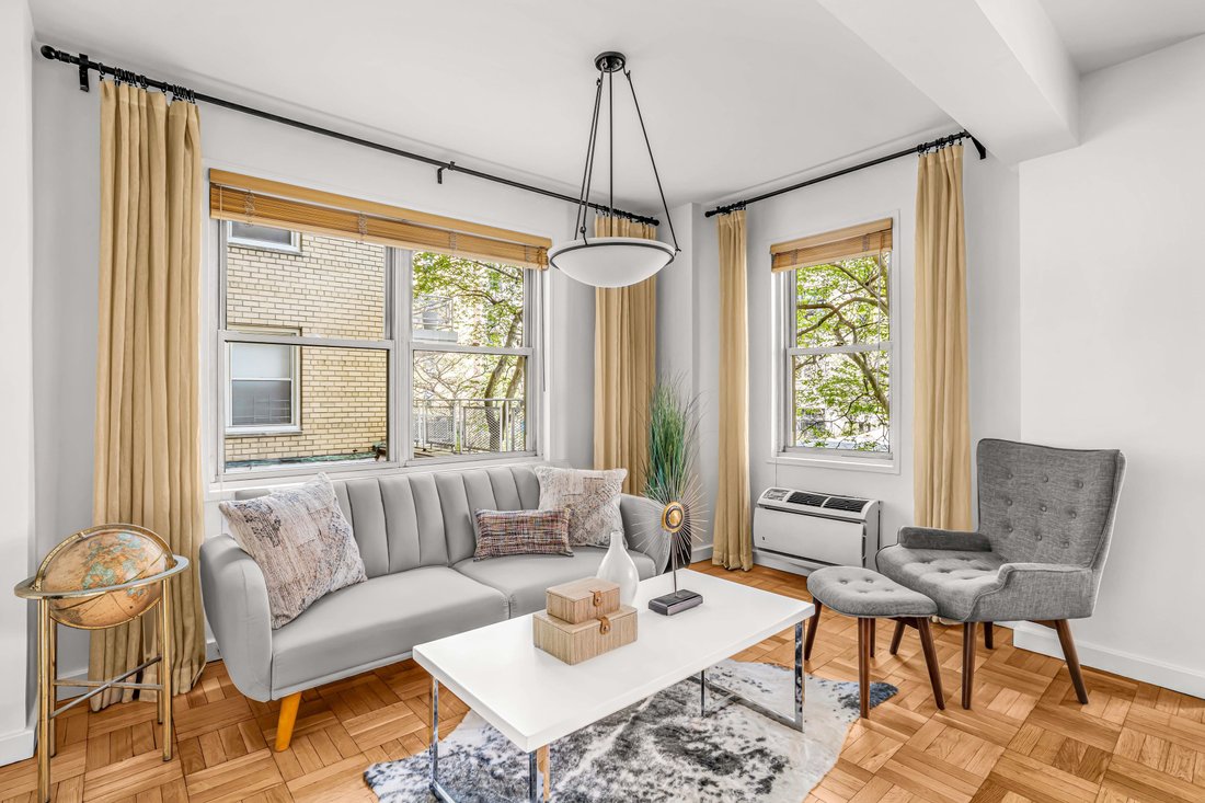 Co Op in New York, New York, United States 5 - 17700350