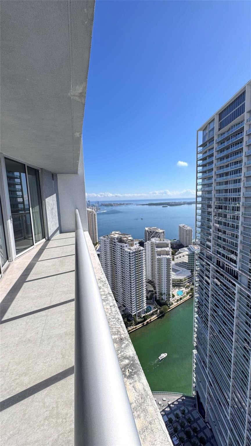 Condo in Miami, Florida, United States 1 - 17700471