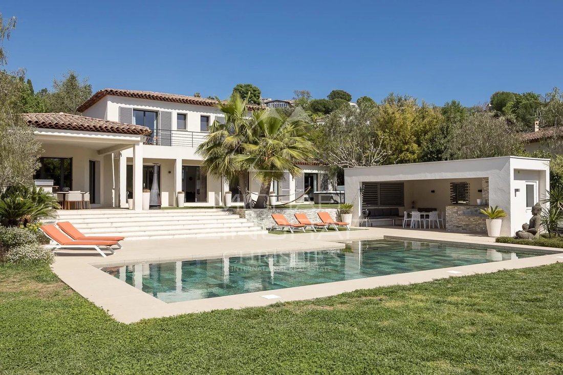 Villa in Saint-Paul-de-Vence, Provence-Alpes-Côte d'Azur, France 2 - 17700713