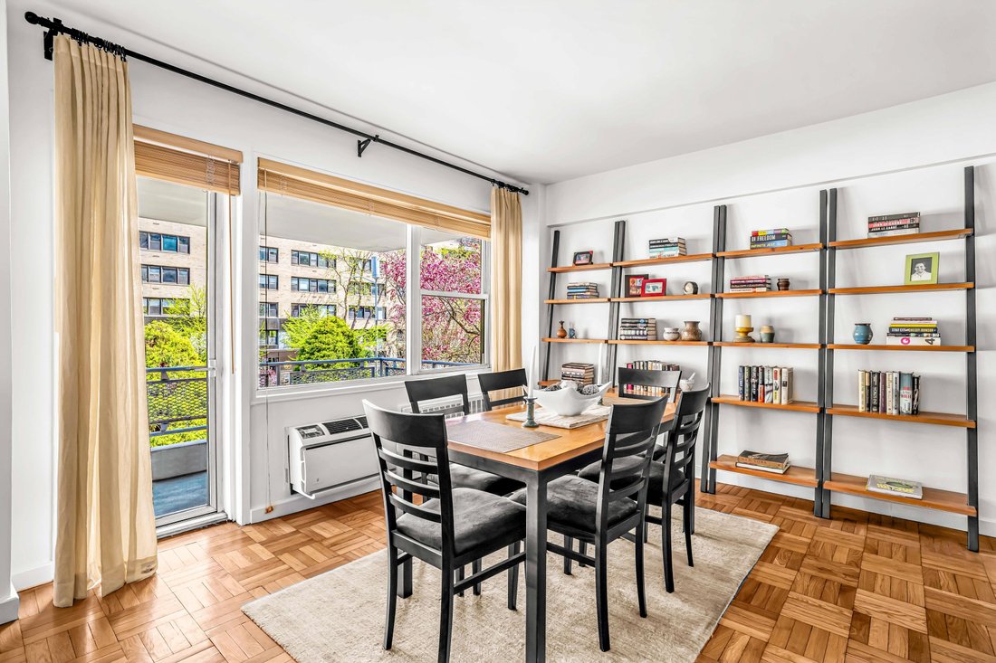 Co Op in New York, New York, United States 3 - 17700350