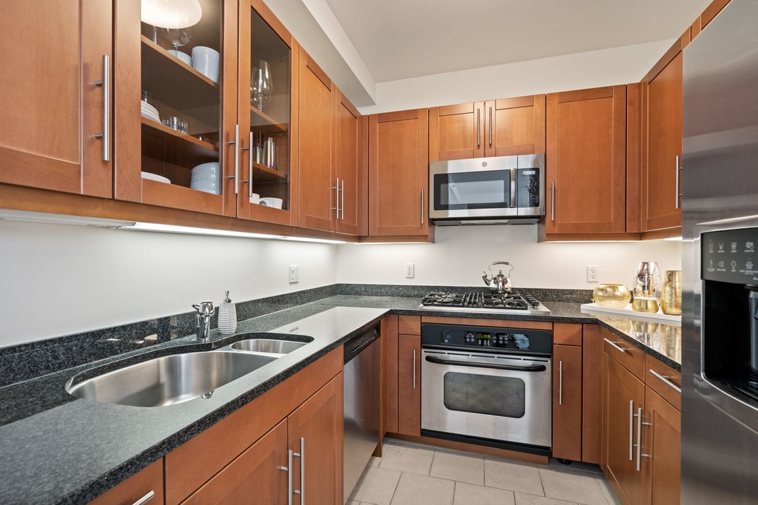 Condo in Boston, Massachusetts, United States 3 - 17701490