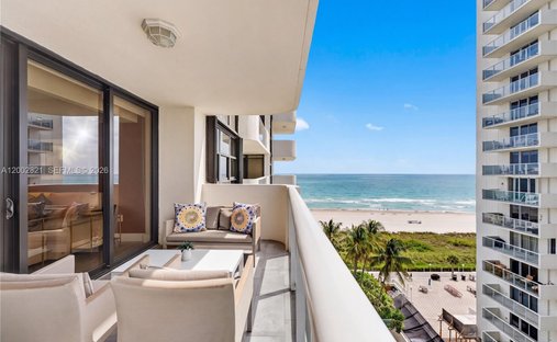 Condo in Miami Beach, Florida, United States 1
