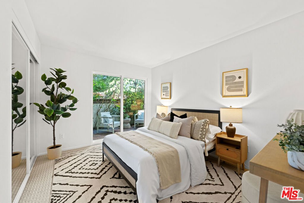 Condo in Los Angeles, California, United States 5 - 17700502
