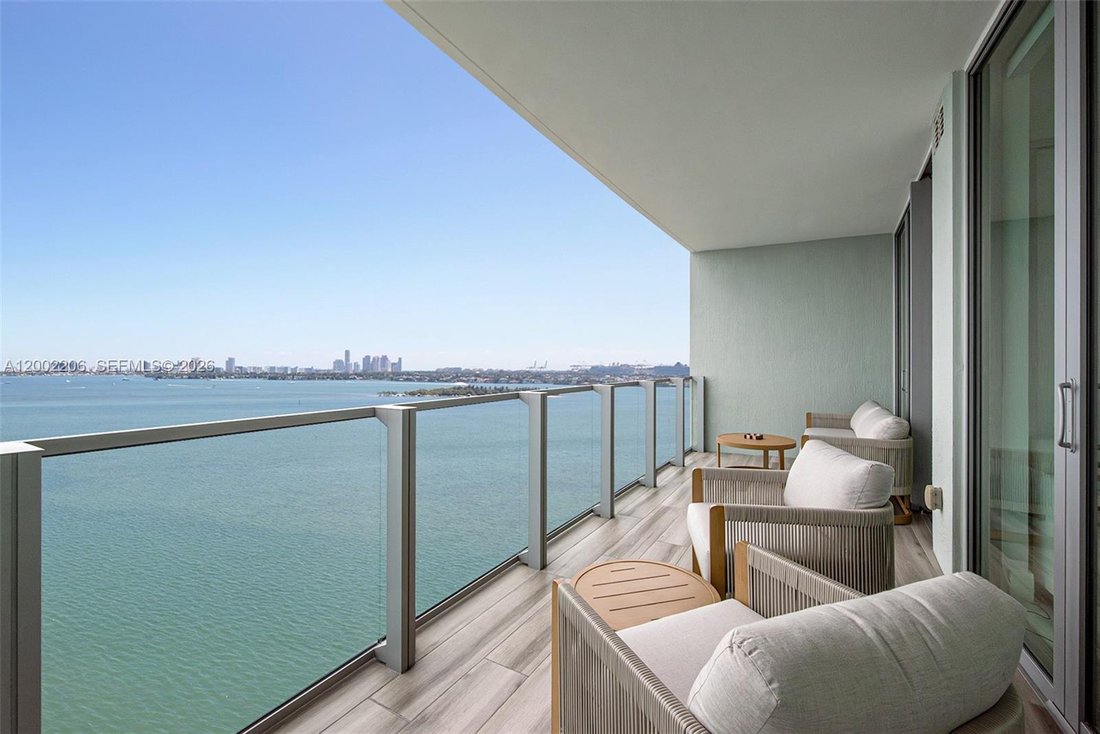 Condo in Miami, Florida, United States 1 - 17702196