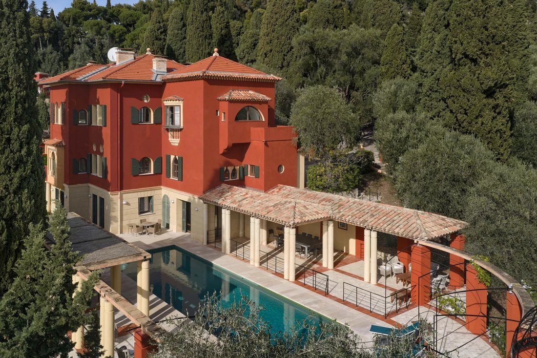 Villa in Menton, Provence-Alpes-Côte d'Azur, France 1 - 17701940